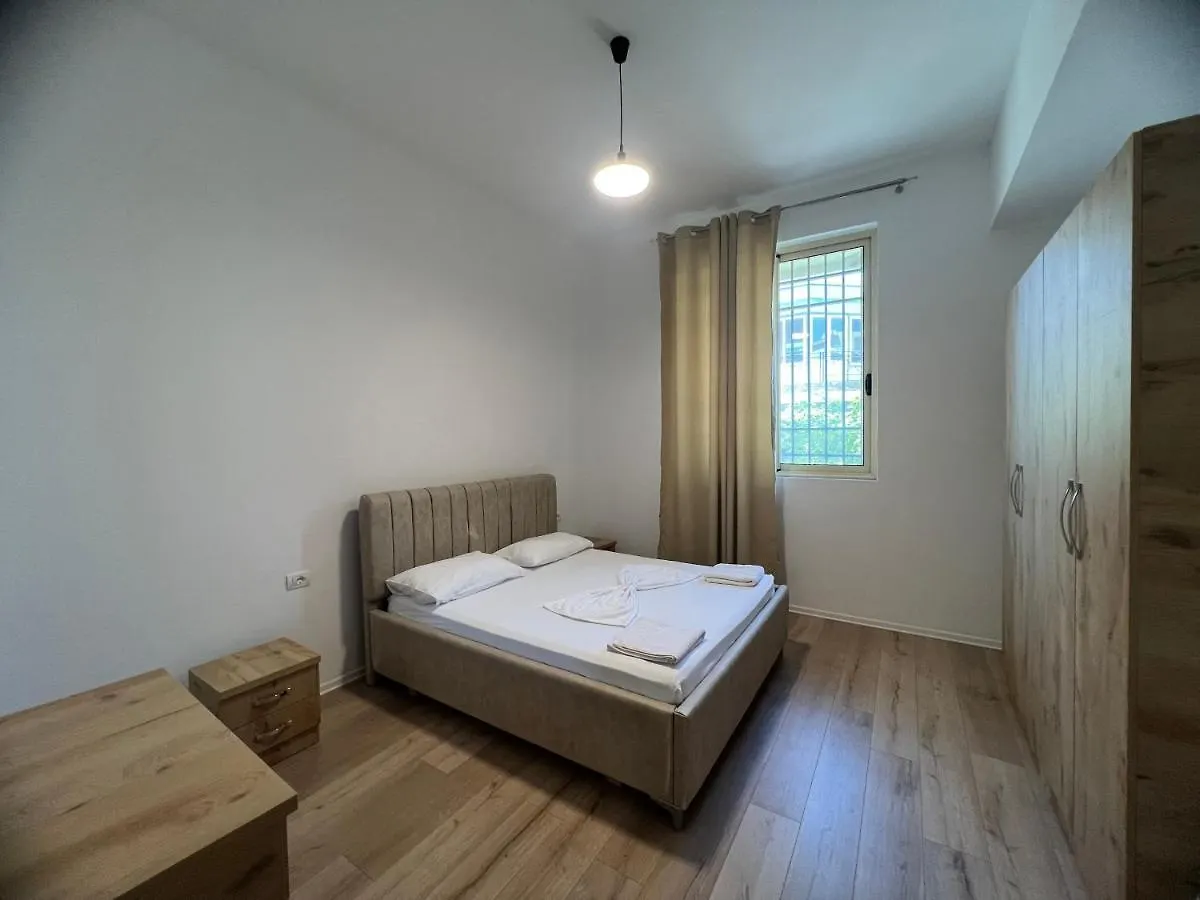 My Big Family - 2 Bedroom Apartment - Accomodation For 6- 8 Guests Orikum 0*,  Albánia