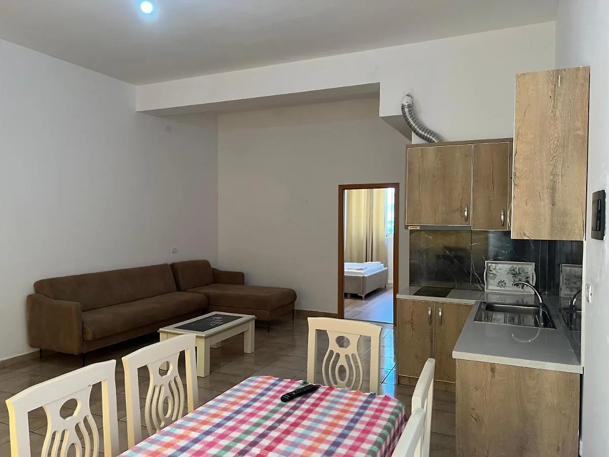 My Big Family - 2 Bedroom Apartment - Accomodation For 6- 8 Guests Orikum Albánia
