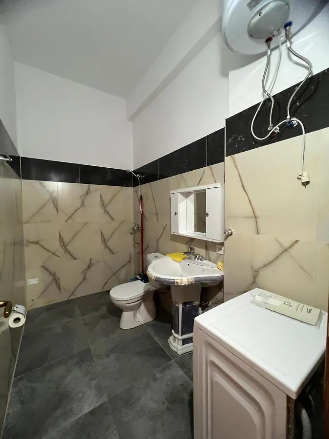 My Big Family - 2 Bedroom Apartment - Accomodation For 6- 8 Guests Bashkia e Orikumit 0*,  Albanien