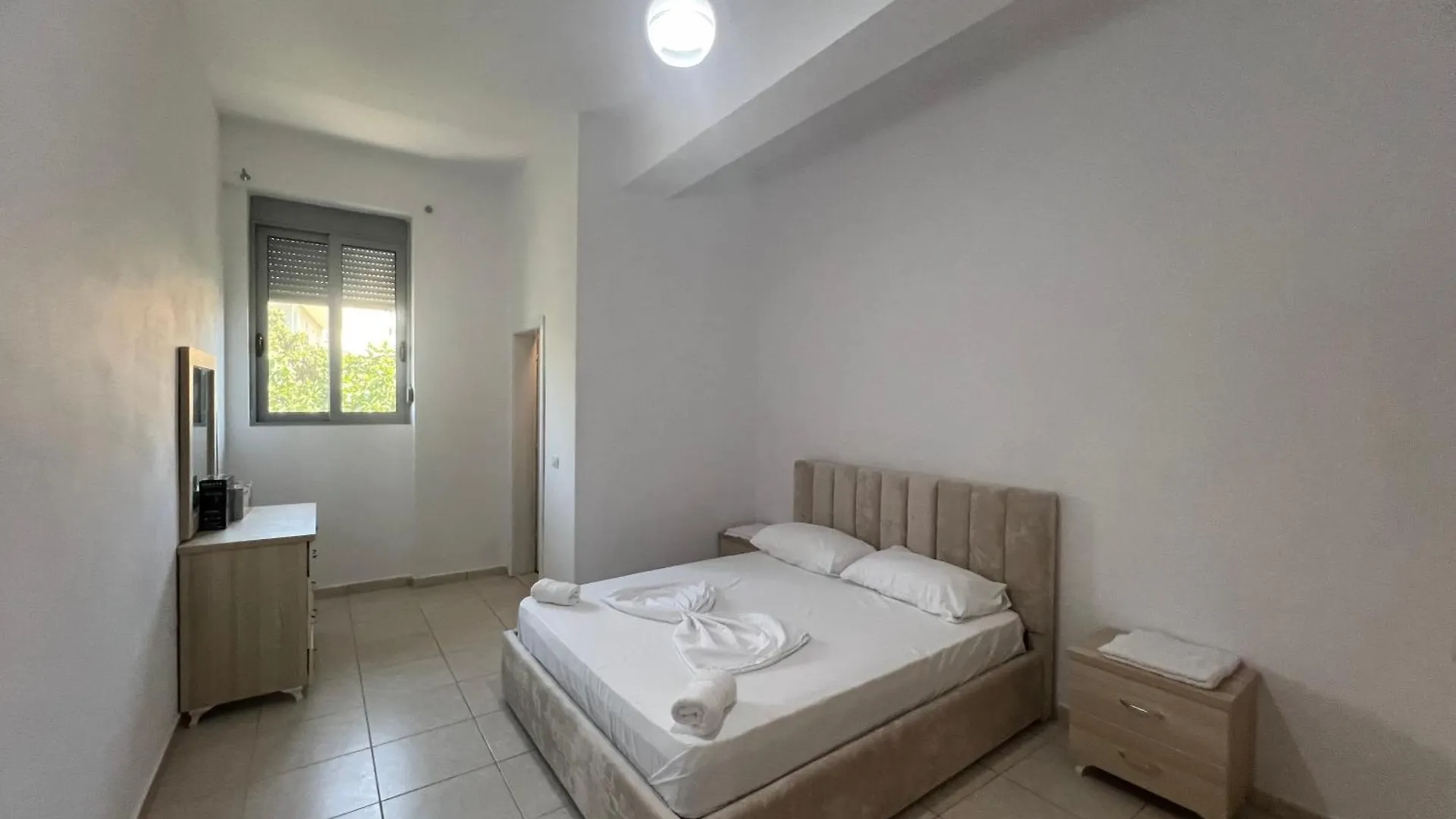 My Big Family - 2 Bedroom Apartment - Accomodation For 6- 8 Guests Orikum 0*,  Albánia