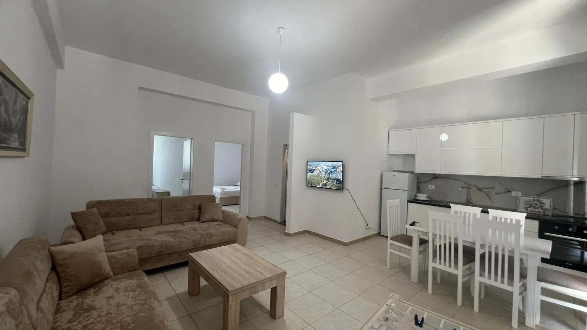 My Big Family - 2 Bedroom Apartment - Accomodation For 6- 8 Guests Bashkia e Orikumit