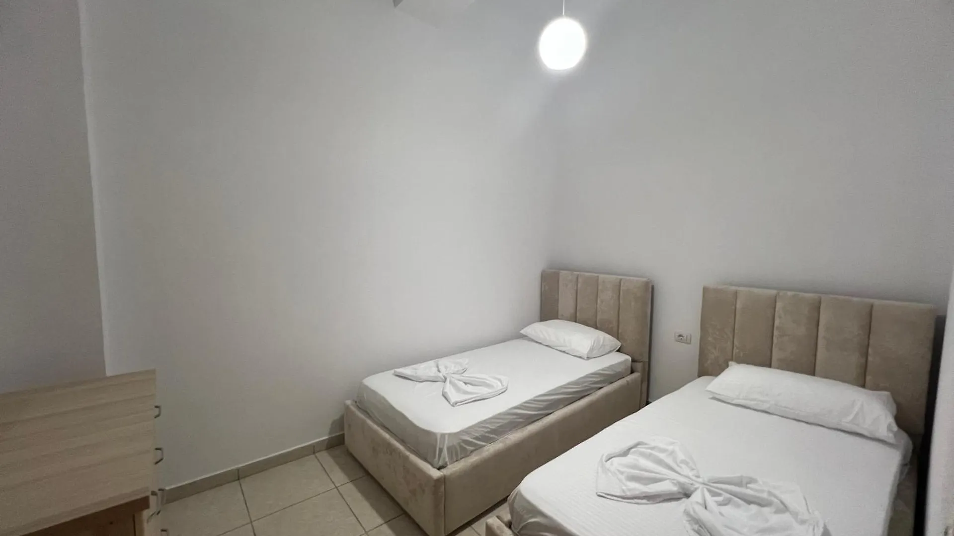 My Big Family - 2 Bedroom Apartment - Accomodation For 6- 8 Guests Bashkia e Orikumit 0*,