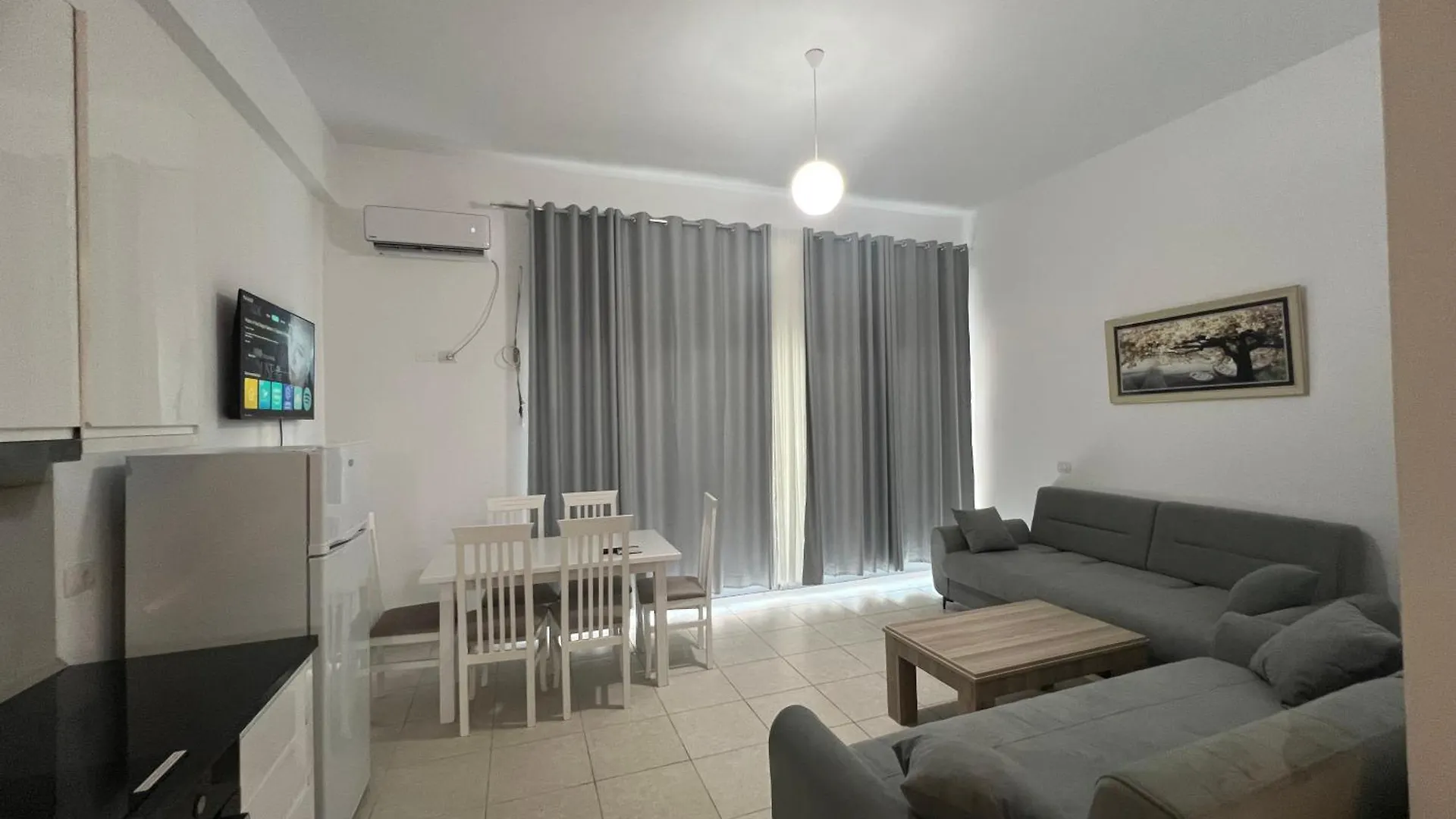 My Big Family - 2 Bedroom Apartment - Accomodation For 6- 8 Guests Orikum 0*,  Albánia