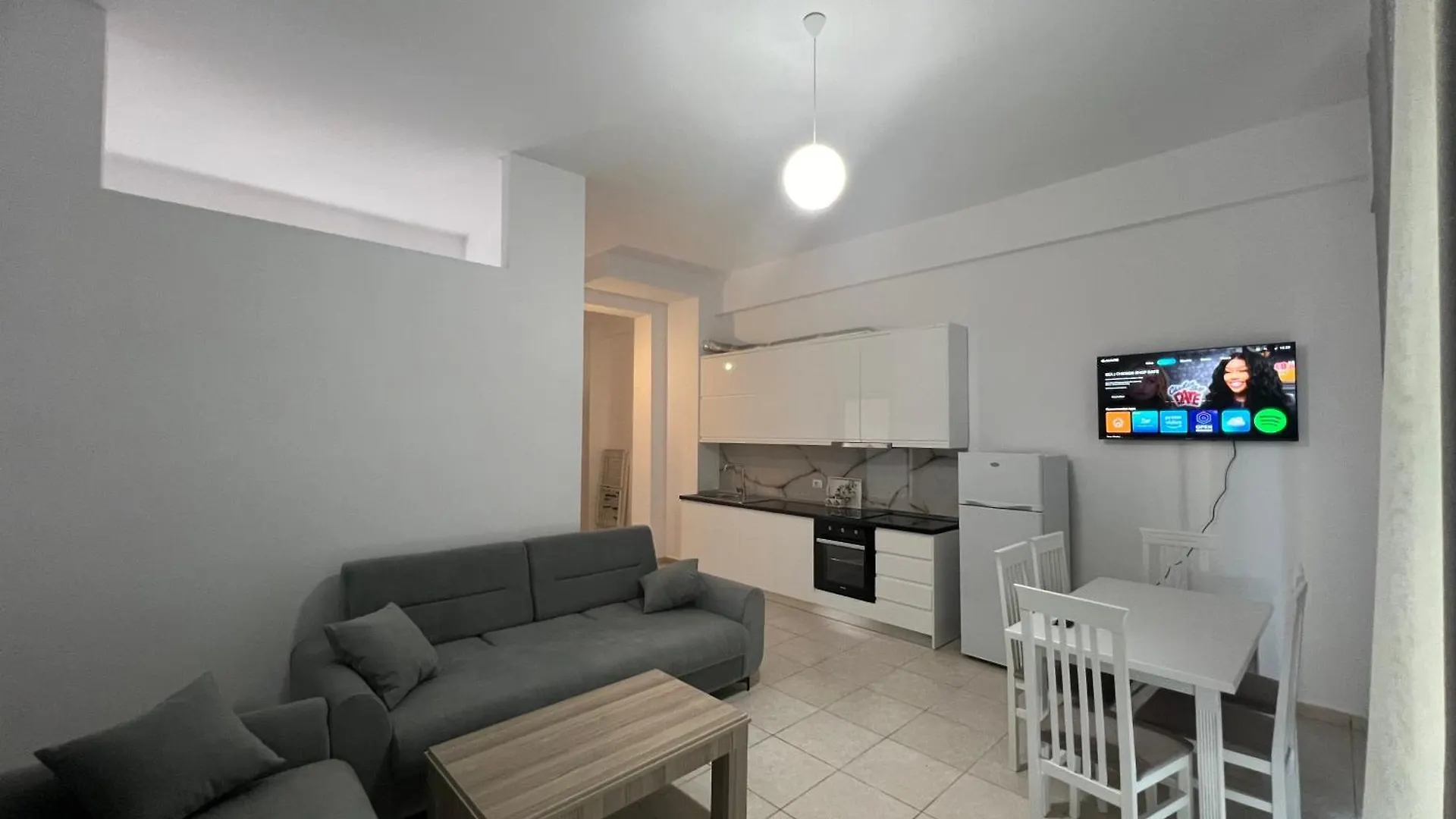 My Big Family - 2 Bedroom Apartment - Accomodation For 6- 8 Guests Orikum