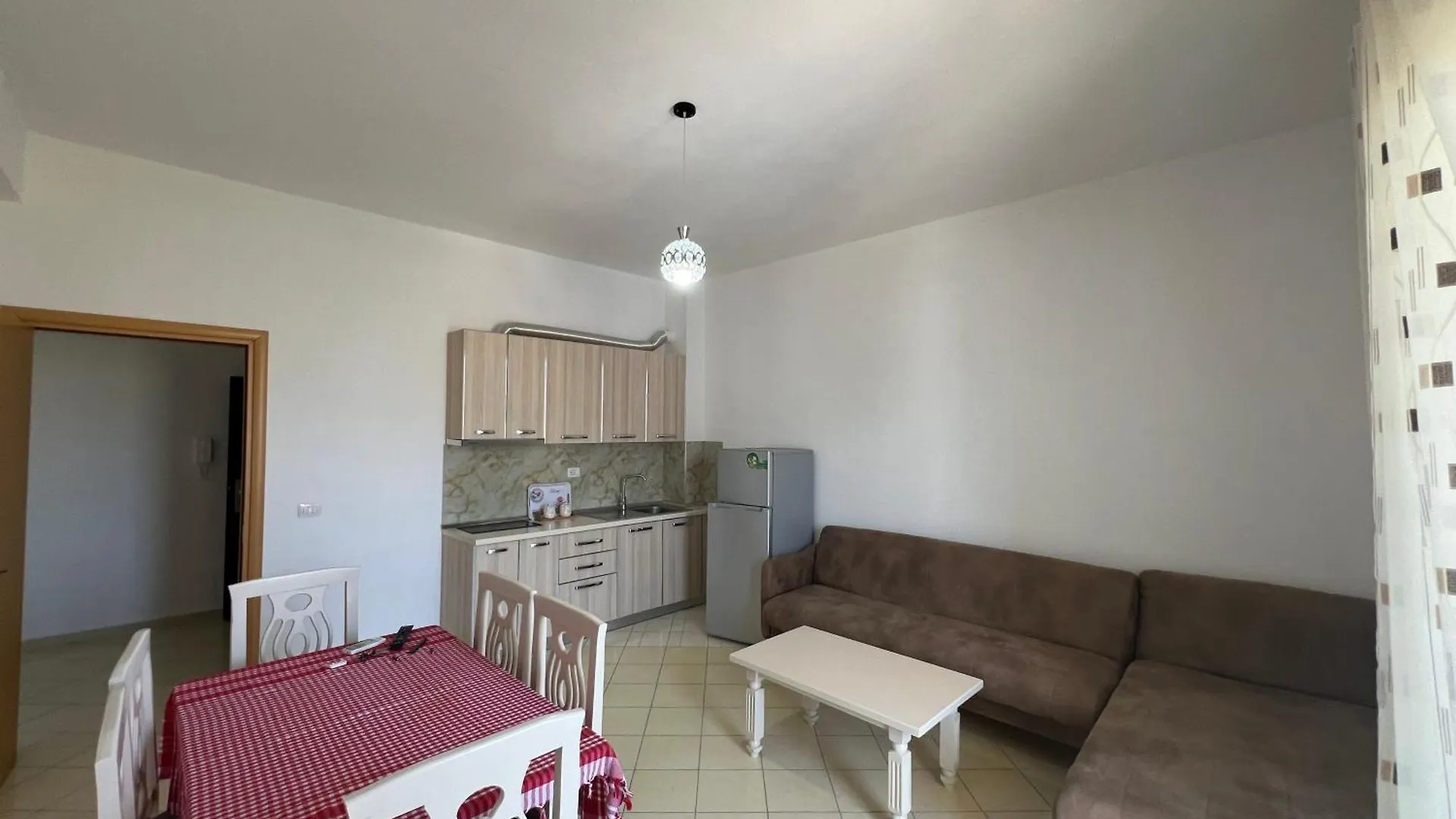 My Big Family - 2 Bedroom Apartment - Accomodation For 6- 8 Guests Orikum